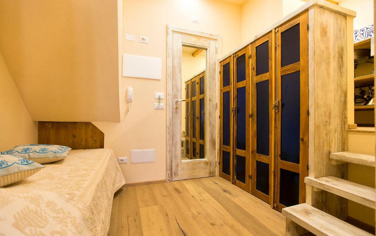 Grand Suite Gioberti Elegante Nel Cuore Di Alghero Luaran gambar